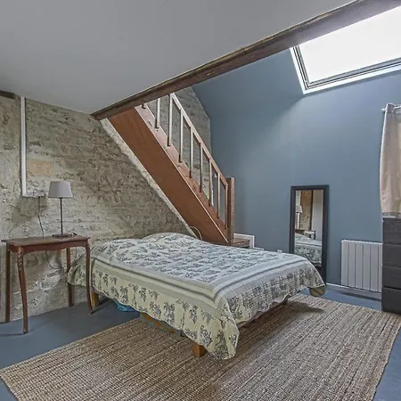 Feriehus Cassandre's House Garden & Private Parking