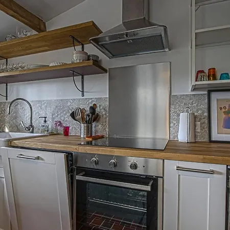 Cassandre's House Garden & Private Parking * Formigny