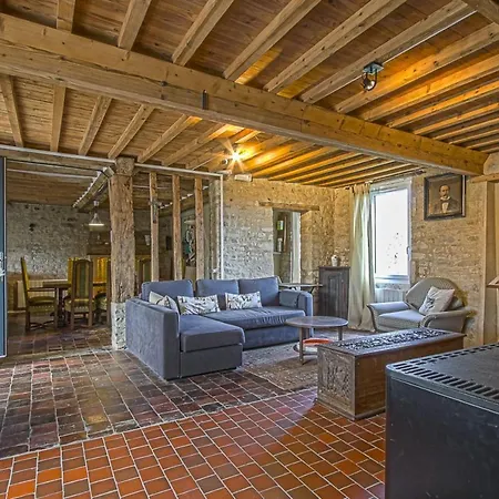 Cassandre's House Garden & Private Parking Feriehus Formigny